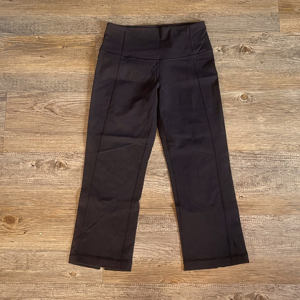 Lululemon, Cropped, Run Fast Tight, Size 4